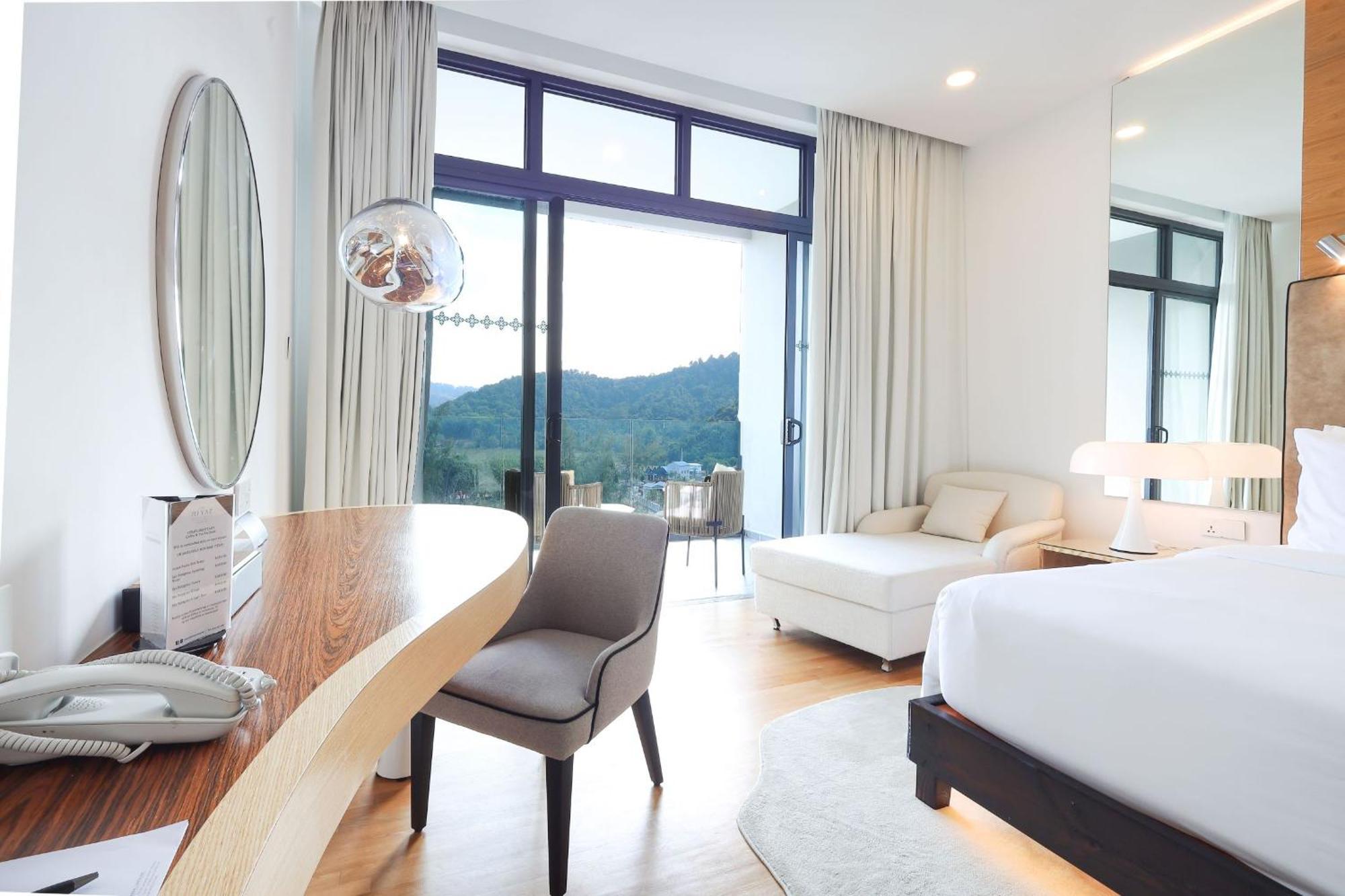 The Riyaz Lavanya Langkawi ปันไตเจอนัง ภายนอก รูปภาพ Deluxe Room