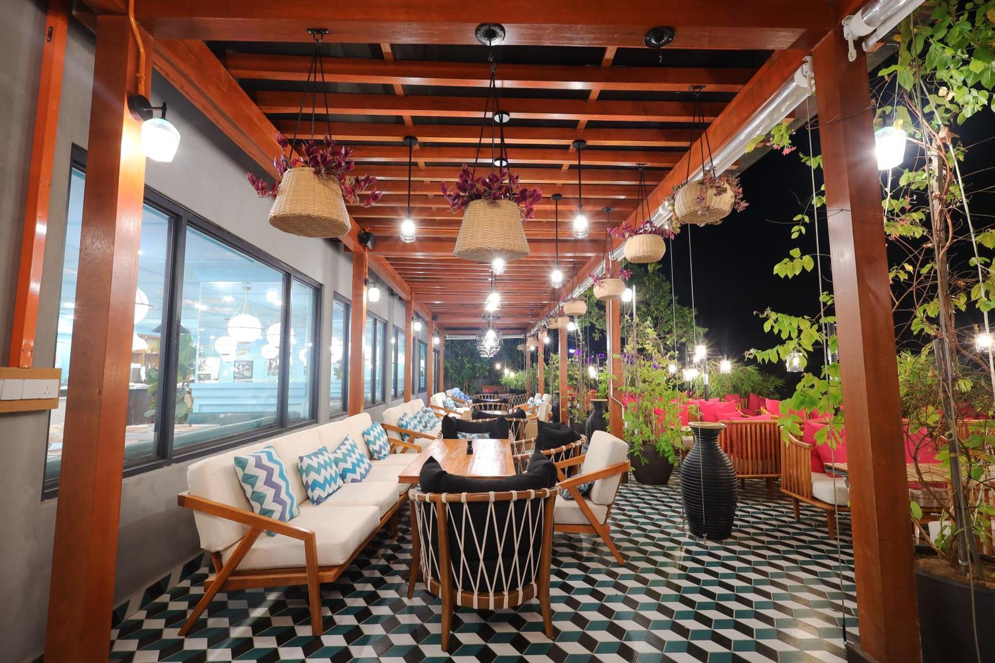 The Riyaz Lavanya Langkawi ปันไตเจอนัง ภายนอก รูปภาพ The interior of the restaurant