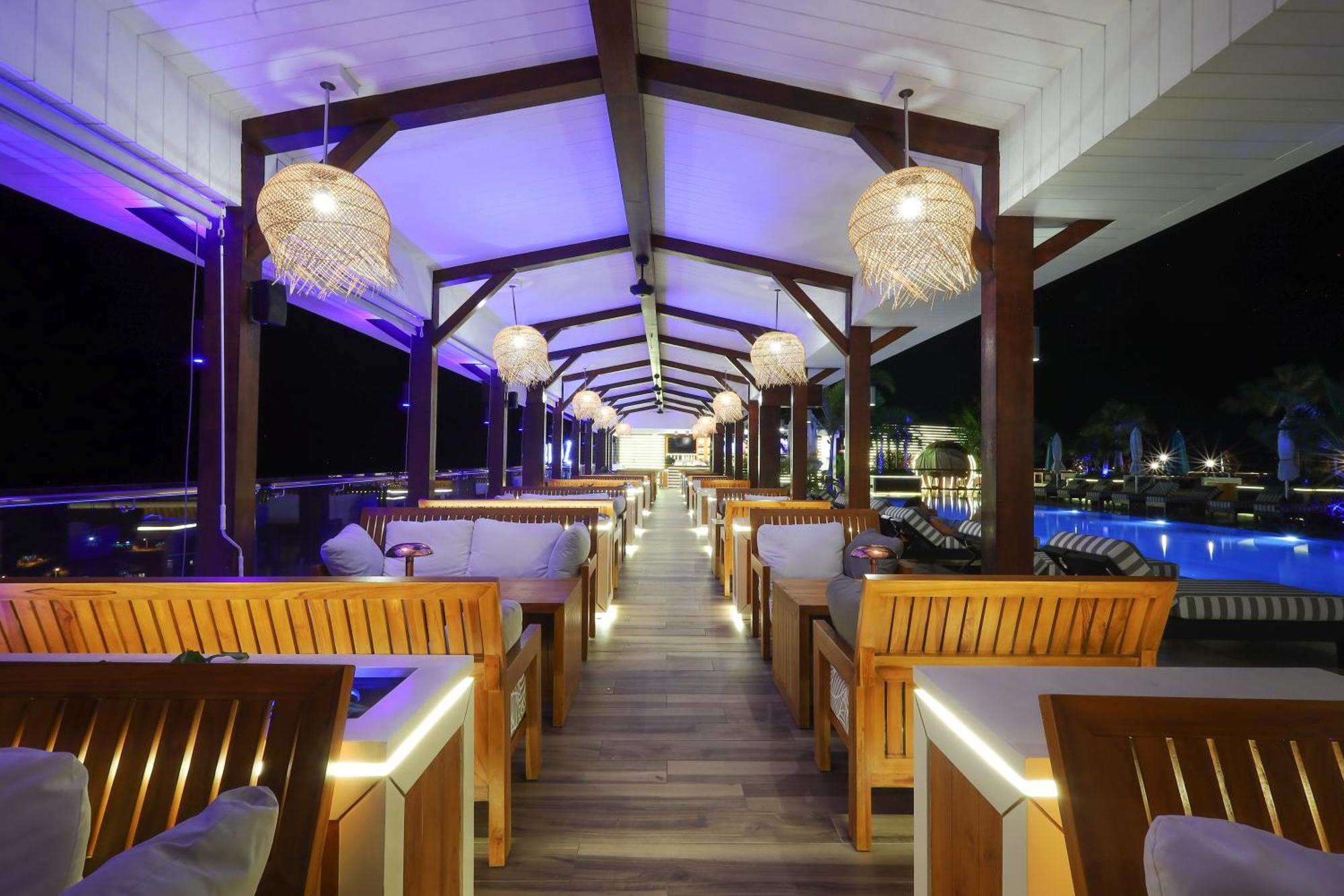 The Riyaz Lavanya Langkawi ปันไตเจอนัง ภายนอก รูปภาพ The restaurant at the hotel