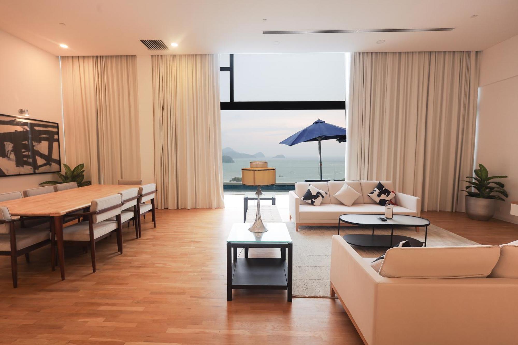 The Riyaz Lavanya Langkawi ปันไตเจอนัง ภายนอก รูปภาพ A living room
